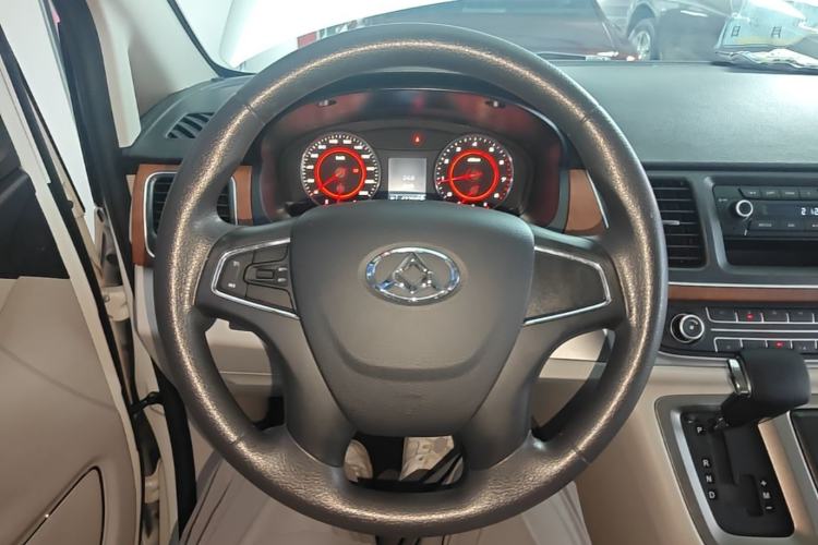 Used SAIC MAXUS G10 2016 2.0T Automatic Elite Edition Steering Wheel