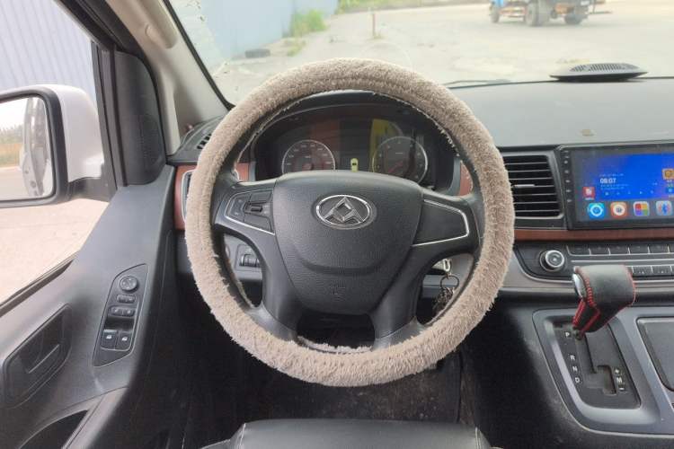 Used SAIC MAXUS G10 2016 2.0T Automatic Elite Edition Steering Wheel