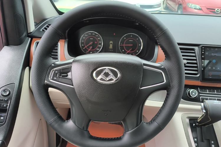 Used SAIC MAXUS G10 2016 1.9T Automatic Luxury Edition Diesel China V Standard Steering Wheel
