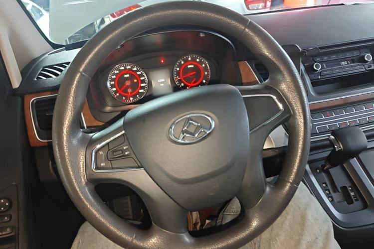 Used SAIC MAXUS G10 2016 2.0T Automatic Elite Edition Steering Wheel