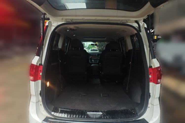 Used SAIC MAXUS G10 2016 2.0T Automatic Elite Edition Trunk