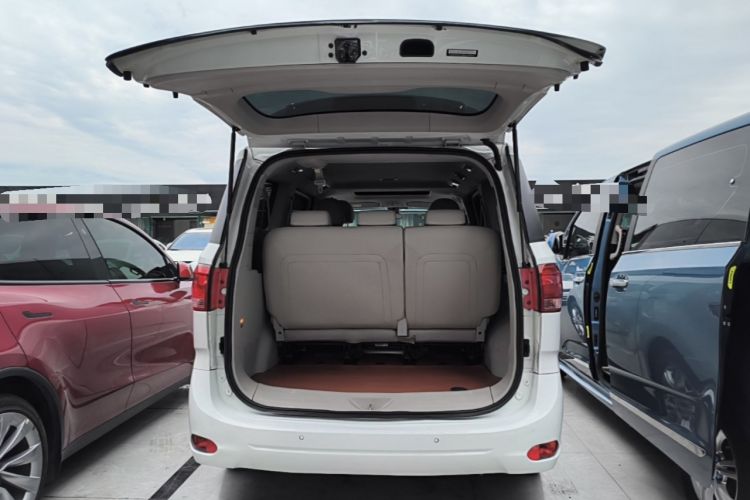 Used SAIC MAXUS G10 2016 2.0T Automatic Elite Edition Trunk