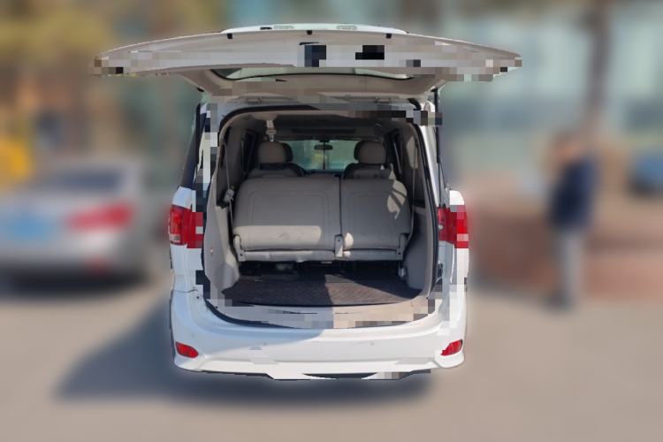 Used SAIC MAXUS G10 2016 2.0T Automatic Fashion Edition Trunk
