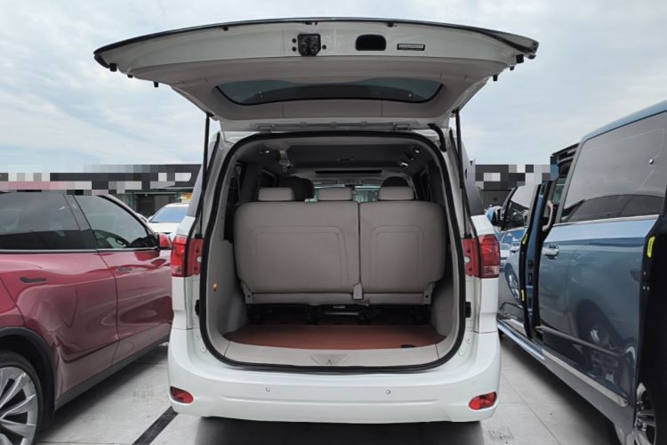 Used SAIC MAXUS G10 2016 1.9T Automatic Luxury Edition Diesel China V Standard Trunk