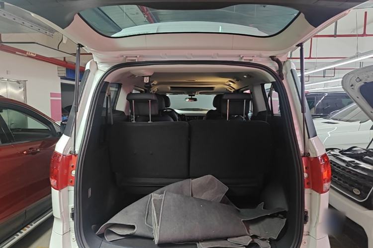 Used SAIC MAXUS G10 2016 2.0T Automatic Elite Edition Trunk