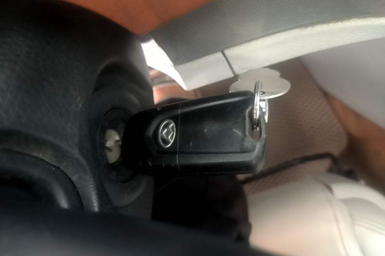 Used SAIC MAXUS G10 2016 2.0T Automatic Luxury Edition Vehicle Key