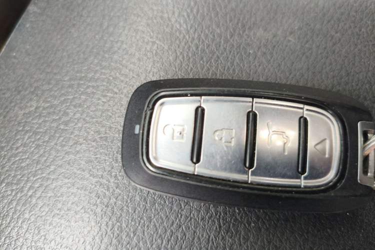 Used SAIC MAXUS G10 2016 2.0T Automatic Flagship Edition Vehicle Key