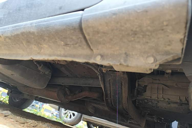 Used SAIC MAXUS G10 2016 2.0T Automatic Elite Edition Chassis Front Right