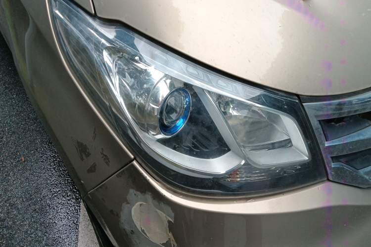 Used SAIC MAXUS G10 2016 2.4L Manual Elite Edition Exterior 1
