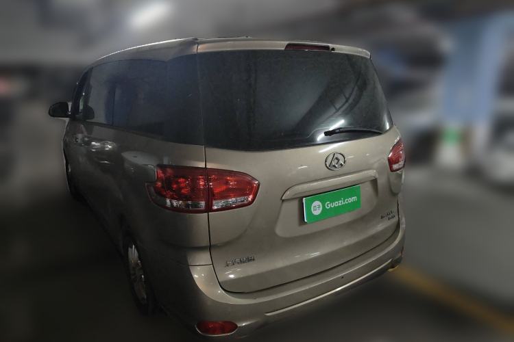 Used SAIC MAXUS G10 2016 2.0T Automatic Elite Edition Exterior 3