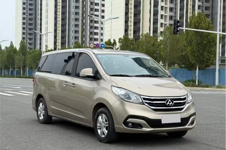 Used SAIC MAXUS G10 2016 2.4L Manual Elite Edition Exterior 4