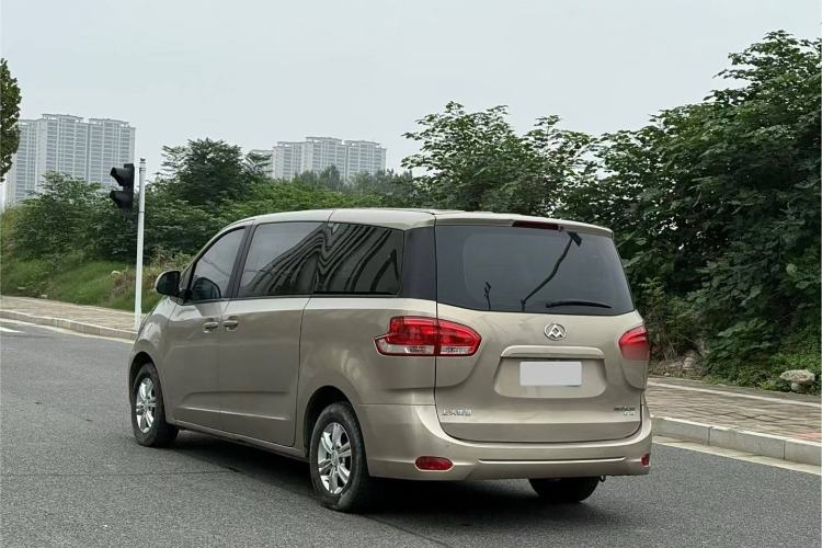 Used SAIC MAXUS G10 2016 2.4L Manual Elite Edition Exterior 5