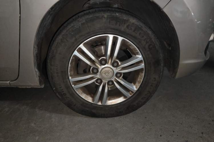 Used SAIC MAXUS G10 2016 2.0T Automatic Elite Edition Exterior 7