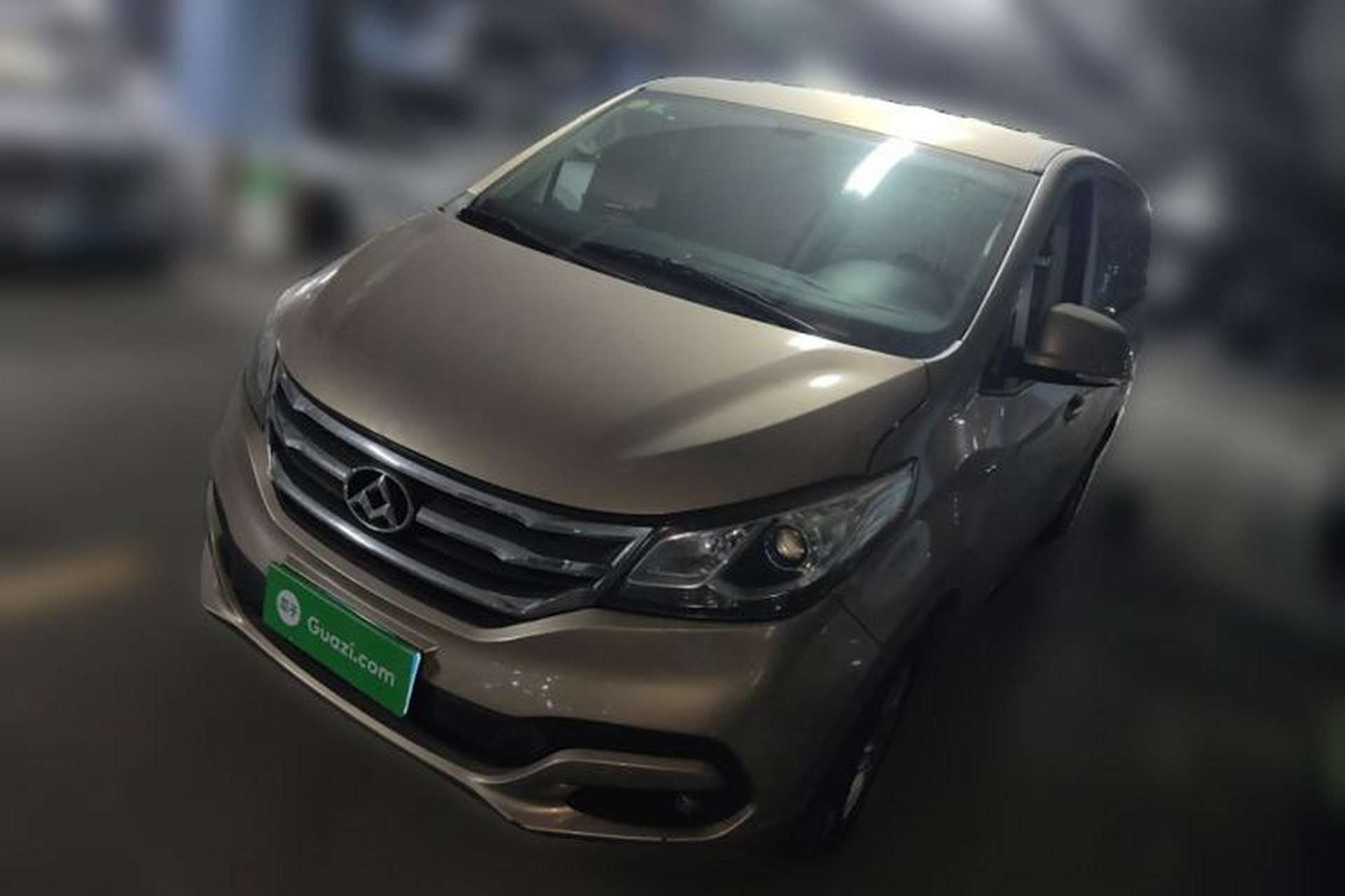 Used SAIC MAXUS G10 2016 2.0T Automatic Elite Edition Front Left 45 Deg