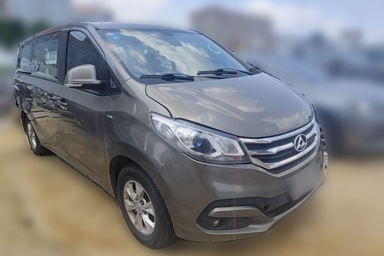 Used SAIC MAXUS G10 2016 2.0T Automatic Elite Edition Front Right 45 Deg