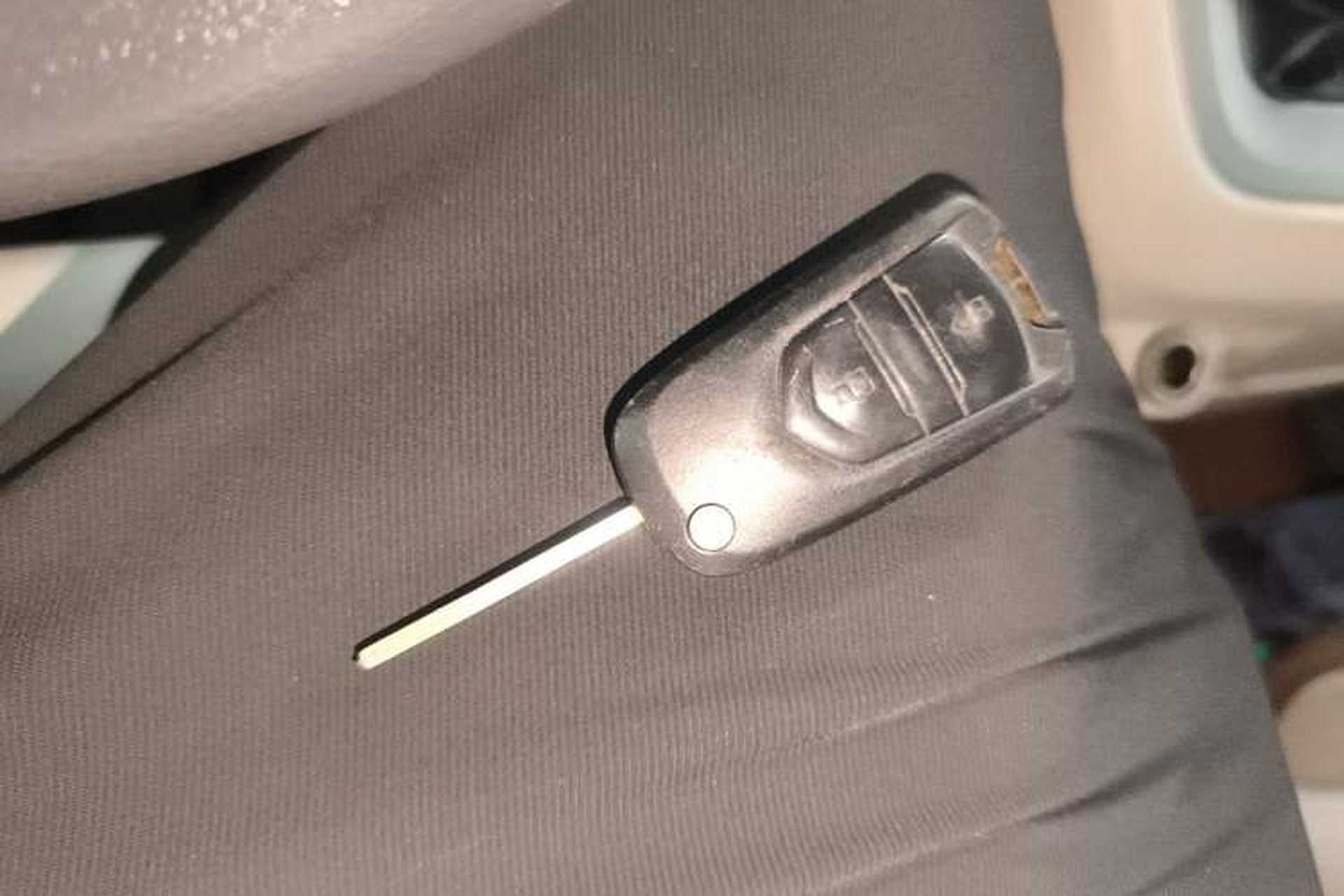 Used SAIC MAXUS G10 2016 2.4L Manual Elite Edition Interior 1