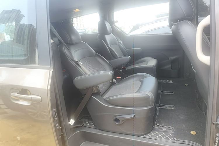 Used SAIC MAXUS G10 2016 2.0T Automatic Elite Edition Left Rear Seat