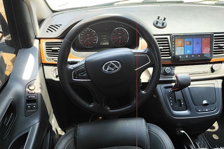 Used SAIC MAXUS G10 2016 2.0T Automatic Elite Edition Steering Wheel
