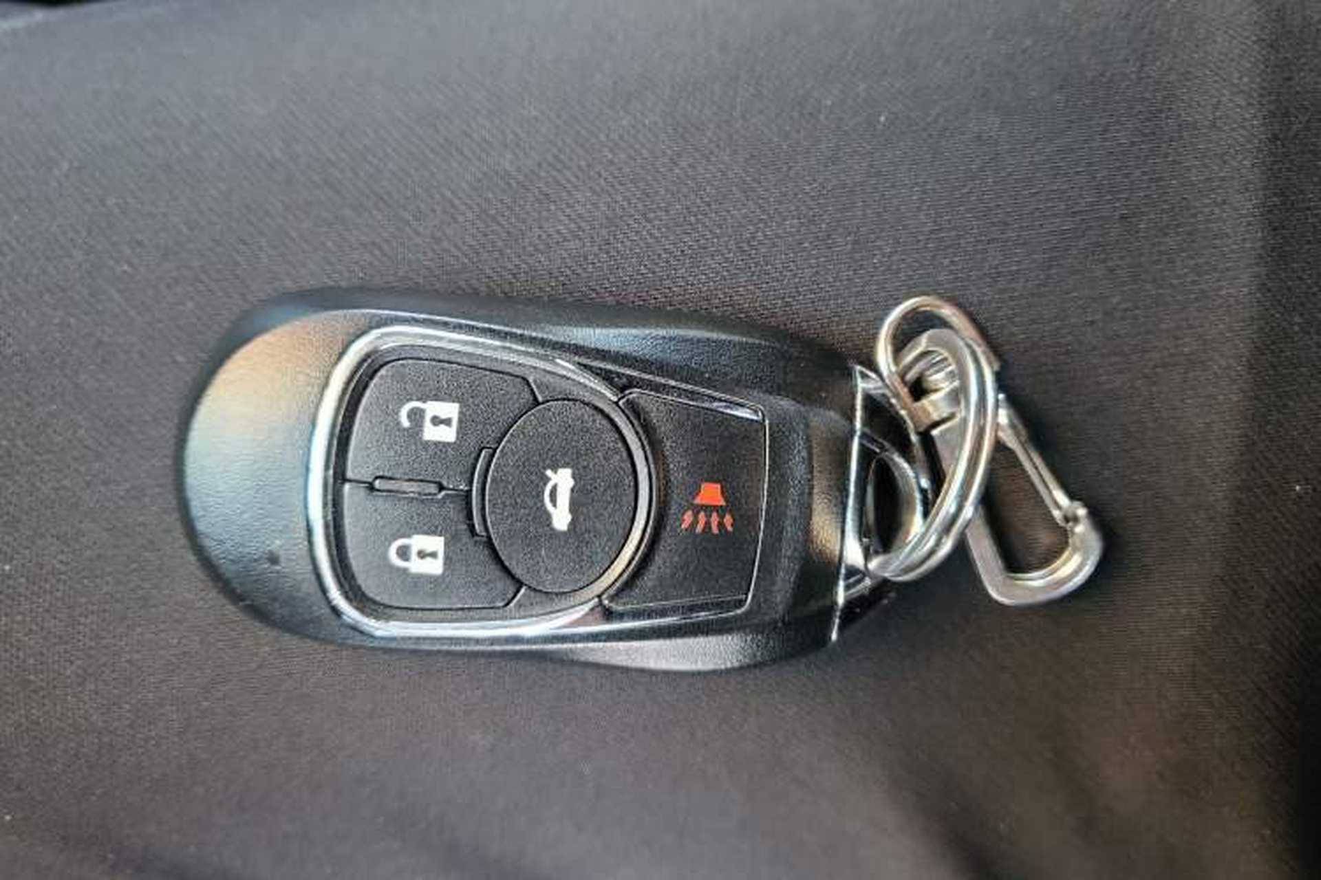 Used SAIC MAXUS G10 2016 2.0T Automatic Luxury Executive Edition Vehicle Key