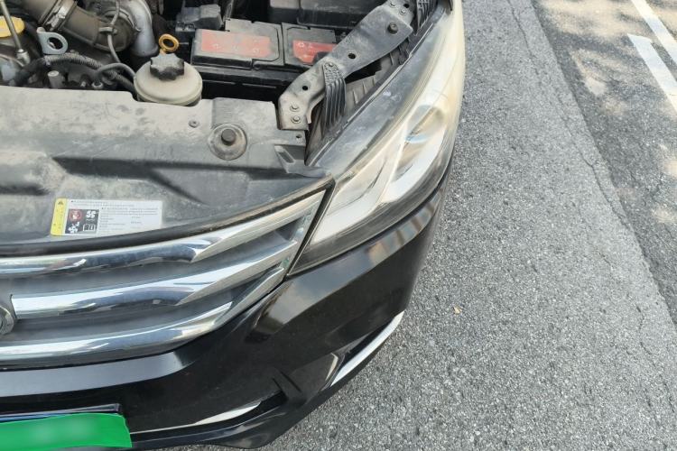 Used SAIC MAXUS G10  Engine Bay Left