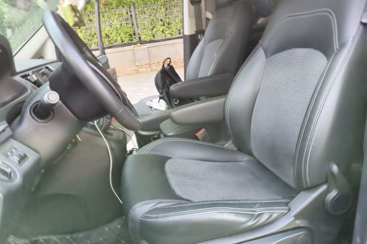Used SAIC MAXUS G10  Left Front Seat