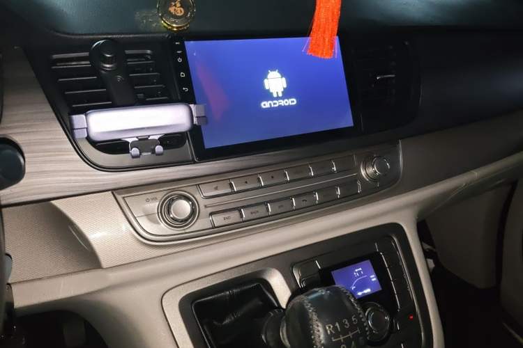 Used SAIC MAXUS G10 2018 PLUS 2.0T Manual Elite Edition Audio And AC Panel