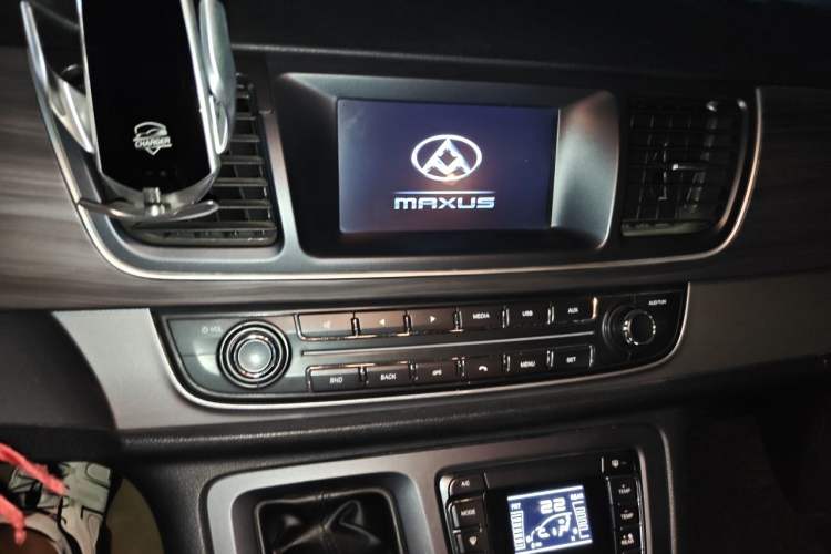 Used SAIC MAXUS G10 2018 PLUS 2.0T Manual Elite Edition Audio And AC Panel
