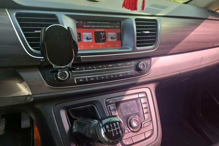 Used SAIC MAXUS G10 2018 PLUS 1.9T Manual Elite Edition Diesel Audio And AC Panel