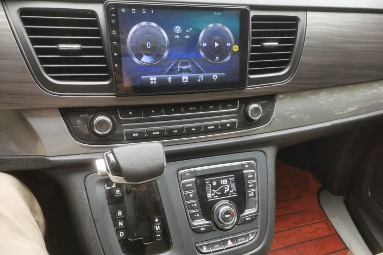 Used SAIC MAXUS G10 2018 PLUS 2.0T Automatic Elite Edition Audio And AC Panel