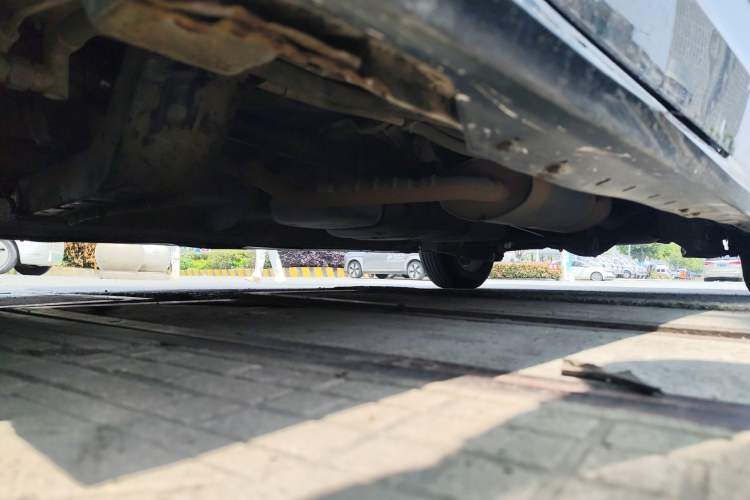 Used SAIC MAXUS G10 2018 PLUS 2.4L Manual Elite Edition Chassis Front Left