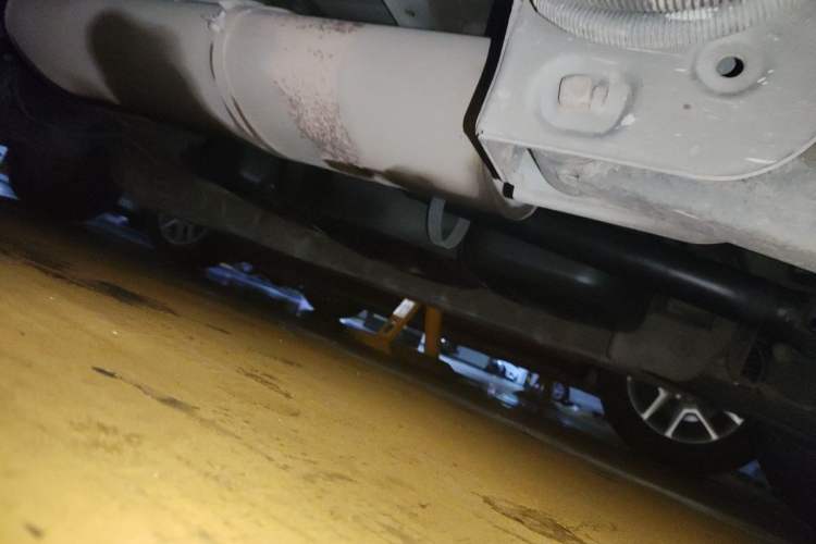 Used SAIC MAXUS G10 2018 PLUS 2.0T Automatic Elite Edition Chassis Rear Left
