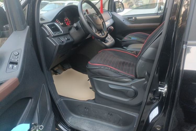 Used SAIC MAXUS G10 2018 PLUS 2.0T Manual Elite Edition Driver Seat