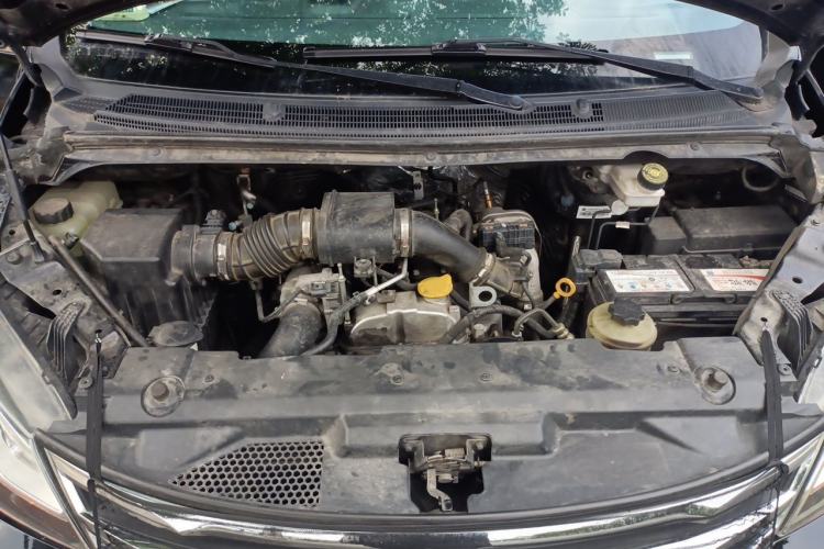 Used SAIC MAXUS G10 2018 PLUS 1.9T Automatic Elite Edition Diesel Engine Bay