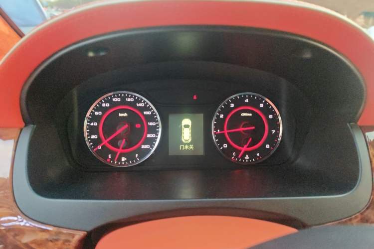 Used SAIC MAXUS G10 2018 PLUS 2.0T Automatic Elite Edition Instrument Cluster