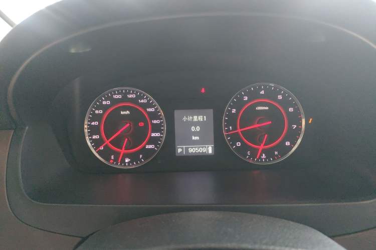 Used SAIC MAXUS G10 2018 PLUS 2.0T Automatic Luxury Executive Edition Instrument Cluster