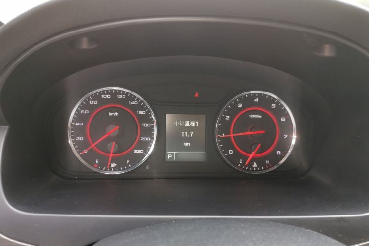 Used SAIC MAXUS G10 2018 PLUS 2.0T Automatic Elite Edition Instrument Cluster