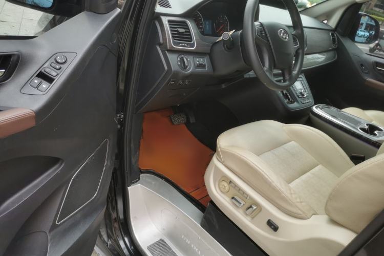 Used SAIC MAXUS G10 2018 PLUS 2.0T Automatic Elite Edition Interior 3