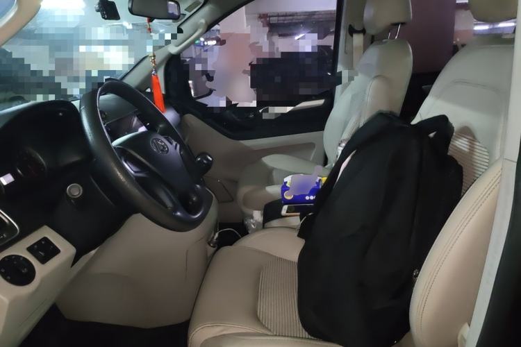 Used SAIC MAXUS G10 2018 PLUS 2.0T Manual Elite Edition Left Front Seat