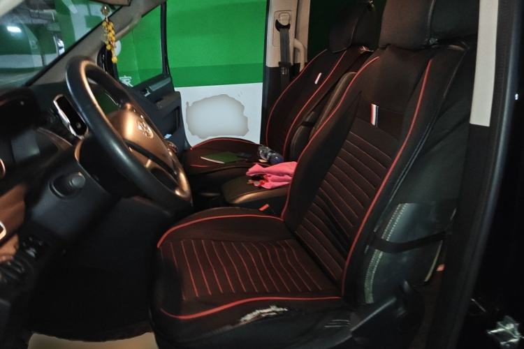 Used SAIC MAXUS G10 2018 PLUS 2.0T Manual Elite Edition Left Front Seat