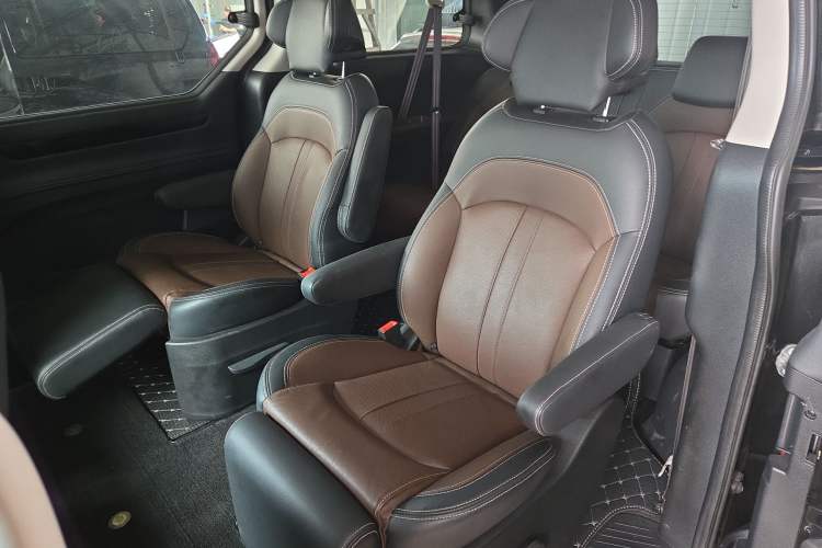Used SAIC MAXUS G10 2018 PLUS 2.0T Automatic Luxury Executive Edition Left Front Seat