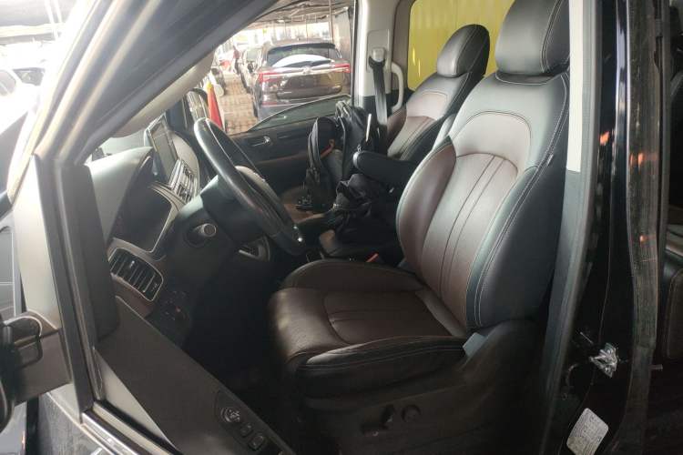 Used SAIC MAXUS G10 2018 PLUS 2.0T Automatic Luxury Executive Edition Left Front Seat
