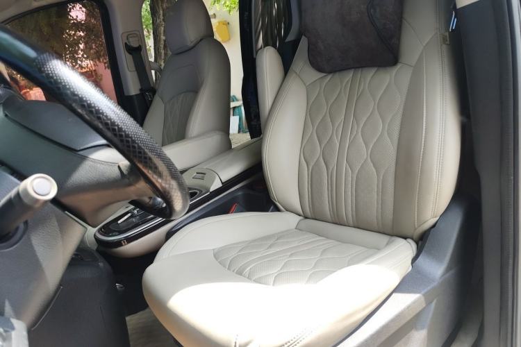 Used SAIC MAXUS G10 2018 PLUS 2.0T Automatic Elite Edition Left Front Seat