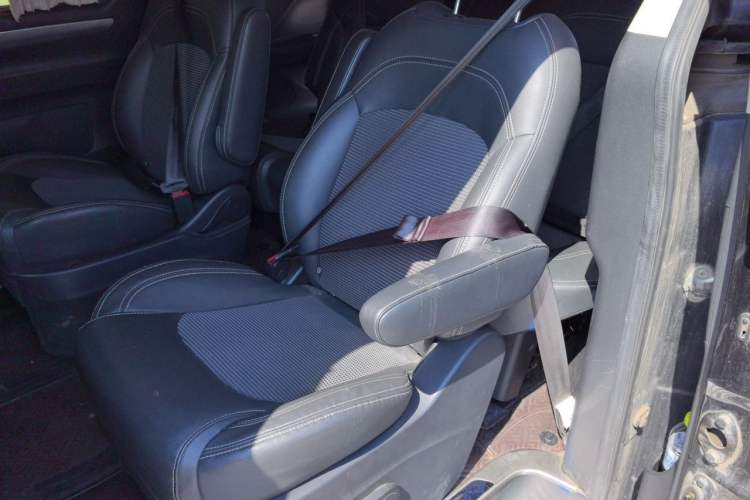 Used SAIC MAXUS G10 2018 PLUS 2.0T Automatic Elite Edition Left Rear Seat