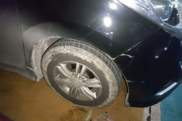 Used SAIC MAXUS G10 2018 PLUS 2.0T Automatic Elite Edition Right Front Wheel Hub
