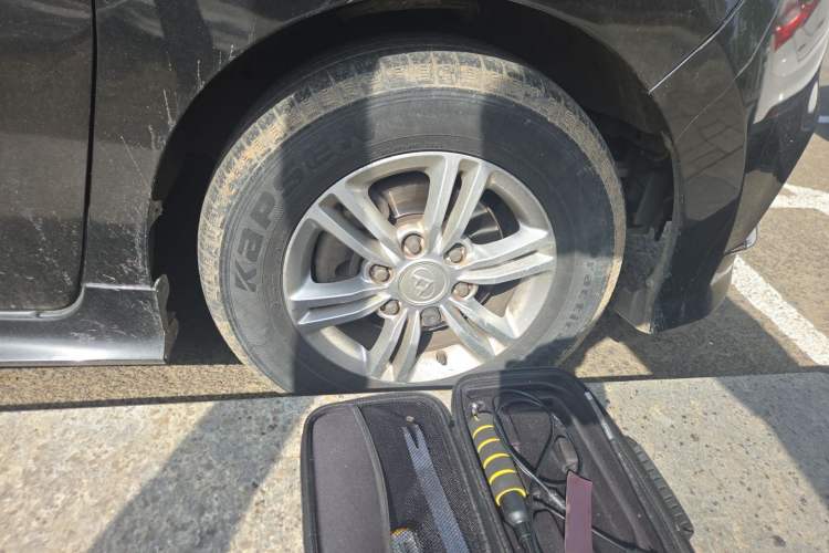 Used SAIC MAXUS G10 2018 PLUS 1.9T Manual Elite Edition Diesel Right Front Wheel Hub