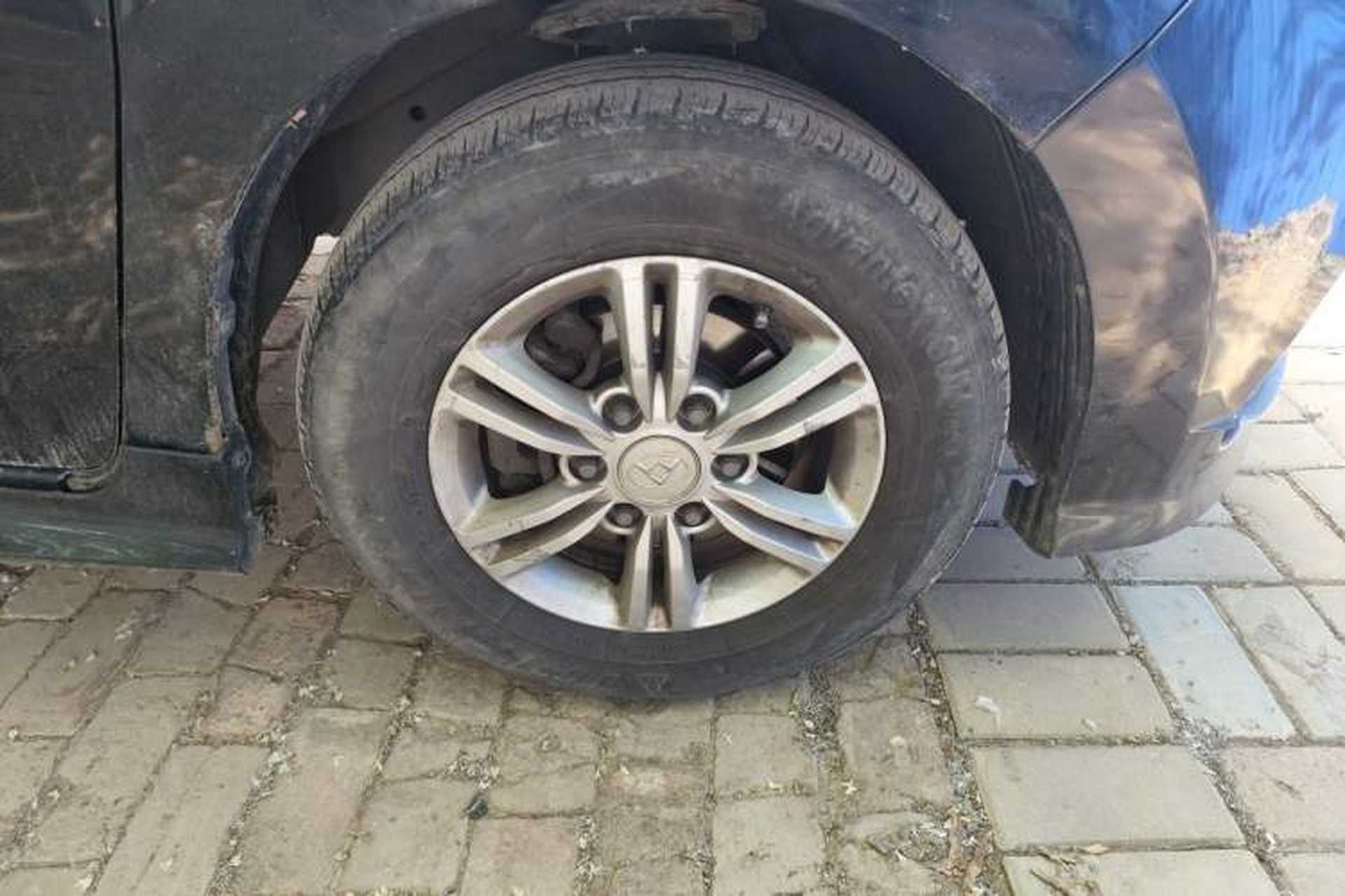Used SAIC MAXUS G10 2018 PLUS 2.0T Automatic Elite Edition Right Front Wheel Hub