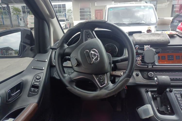 Used SAIC MAXUS G10 2018 PLUS 1.9T Automatic Elite Edition Diesel Steering Wheel