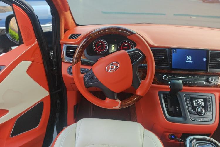 Used SAIC MAXUS G10 2018 PLUS 2.0T Automatic Elite Edition Steering Wheel