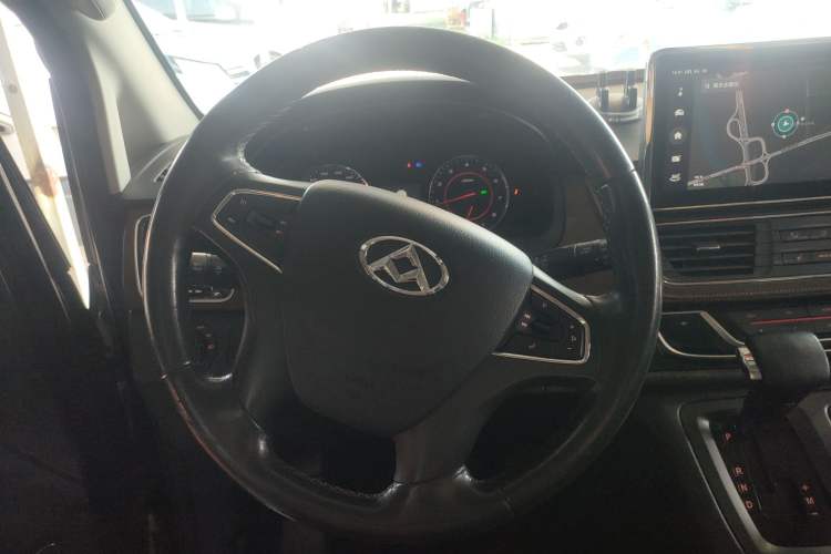 Used SAIC MAXUS G10 2018 PLUS 2.0T Automatic Luxury Executive Edition Steering Wheel