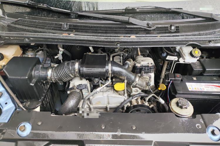 Used SAIC MAXUS G10 2018 PLUS 1.9T Manual Elite Edition Diesel Engine Bay